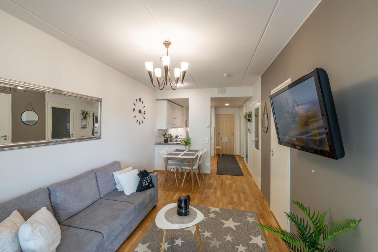 Starhomes Double Lux 8 Oulu Exterior foto