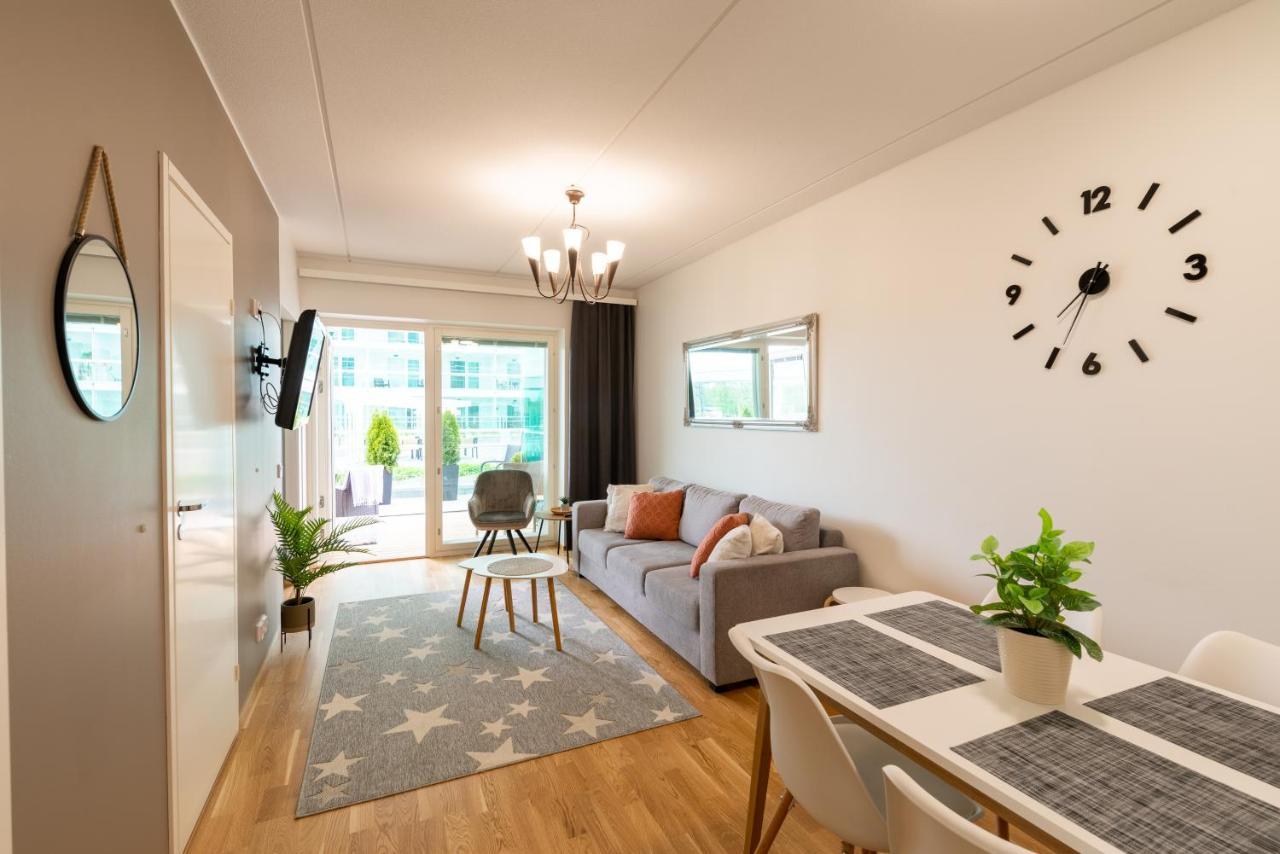 Starhomes Double Lux 8 Oulu Exterior foto